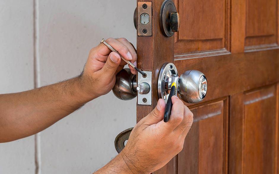 ouvrir un coffre fort ancien Louvres